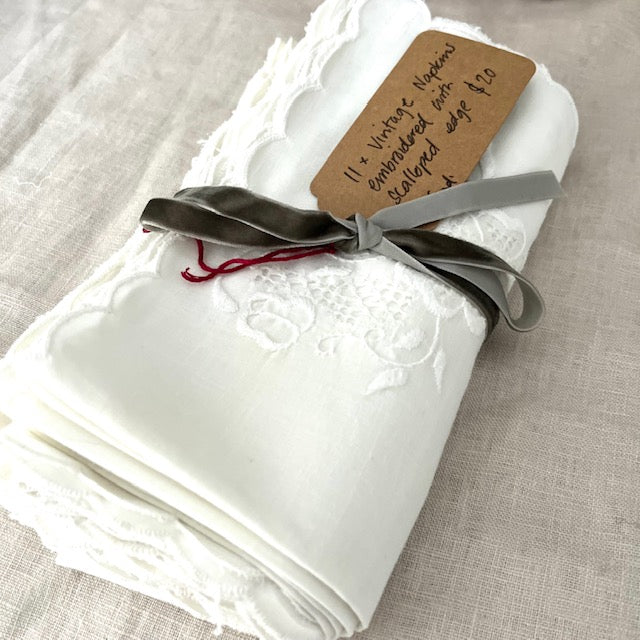 Vintage Scalloped edge napkins