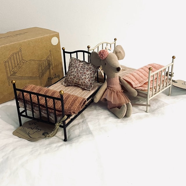 Maileg Vintage Mouse Bed