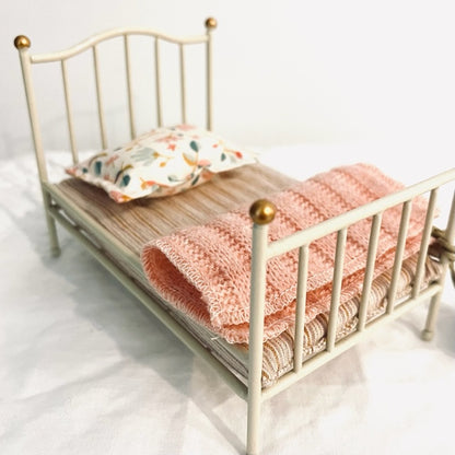 Maileg Vintage Mouse Bed